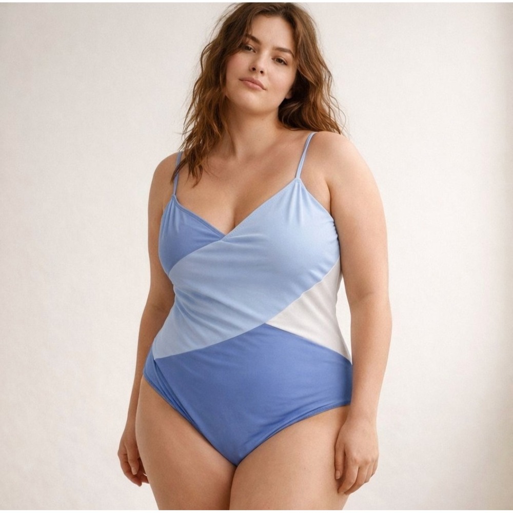 Summersalt One Piece Sky Blue Colorblock Swimsuit Sz 22 NWT Plus Size